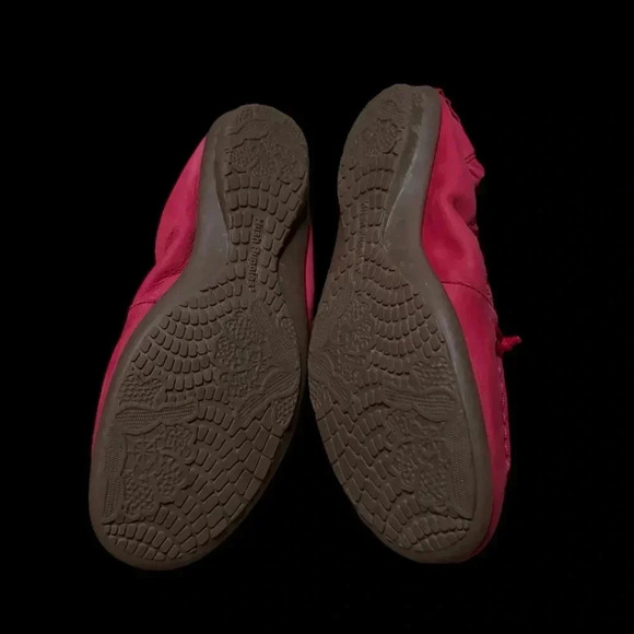 Hush  Puppies leather slip on shoes - Picture 2 of 2